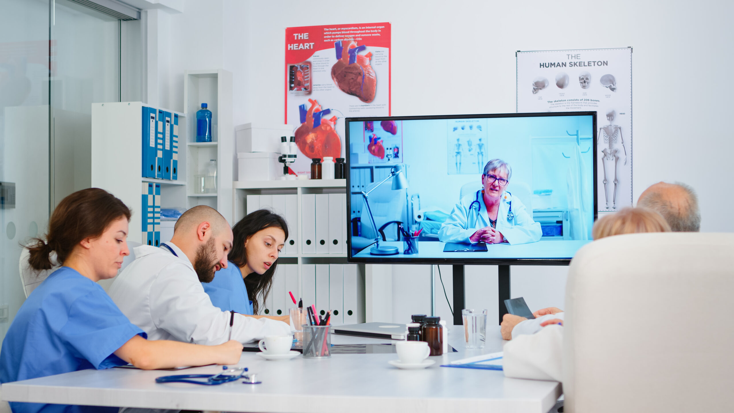 ทีมแพทย์ประชุมเตรียมพร้อม JCI